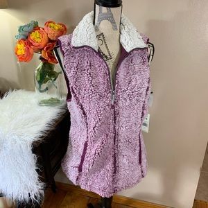 Purple Sherpa vest size Small by green tea NWT